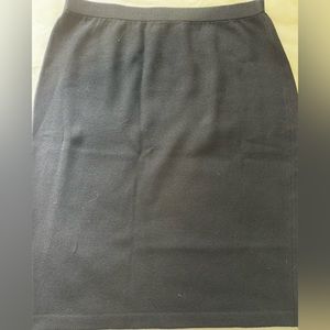 St John essential black knit skirt size XL. Never used.